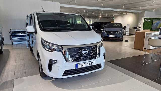 Nissan Primastar Crew Van