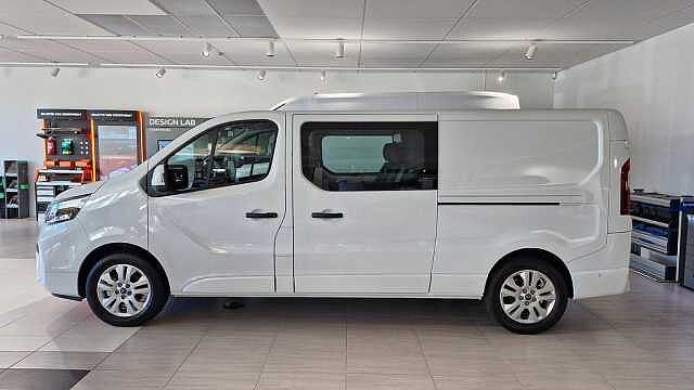 Nissan Primastar Crew Van
