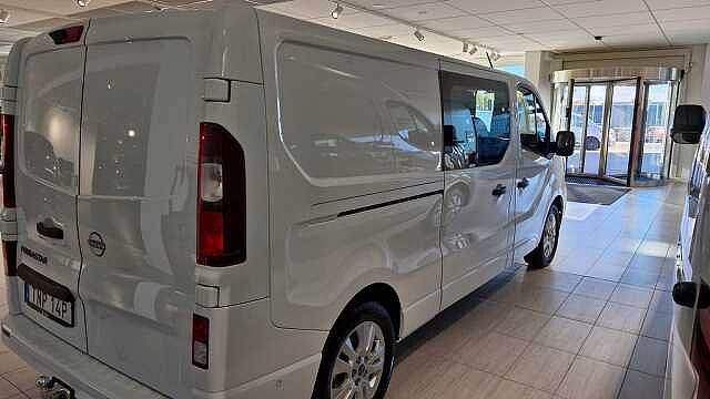 Nissan Primastar Crew Van
