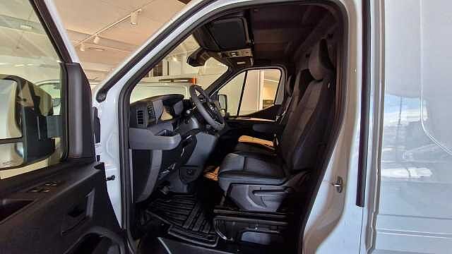 Nissan Interstar