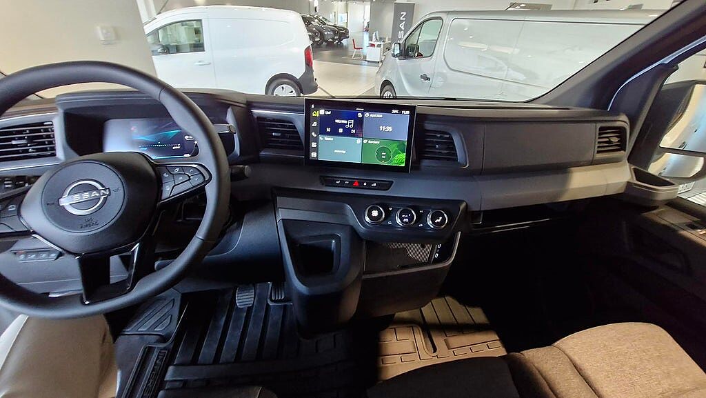 Nissan Interstar
